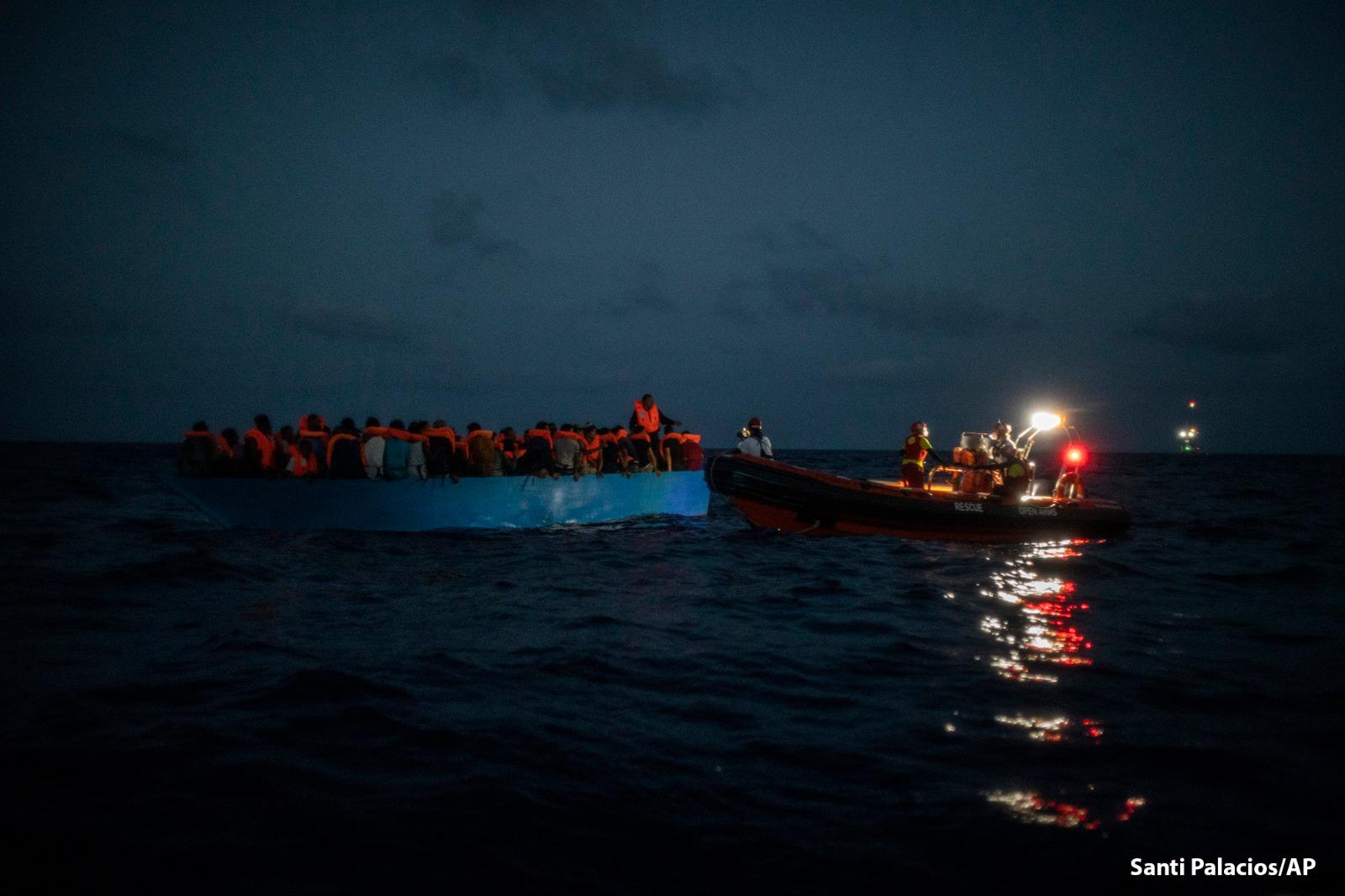 Salvataggio di 83 persone nel Mediterraneo Centrale