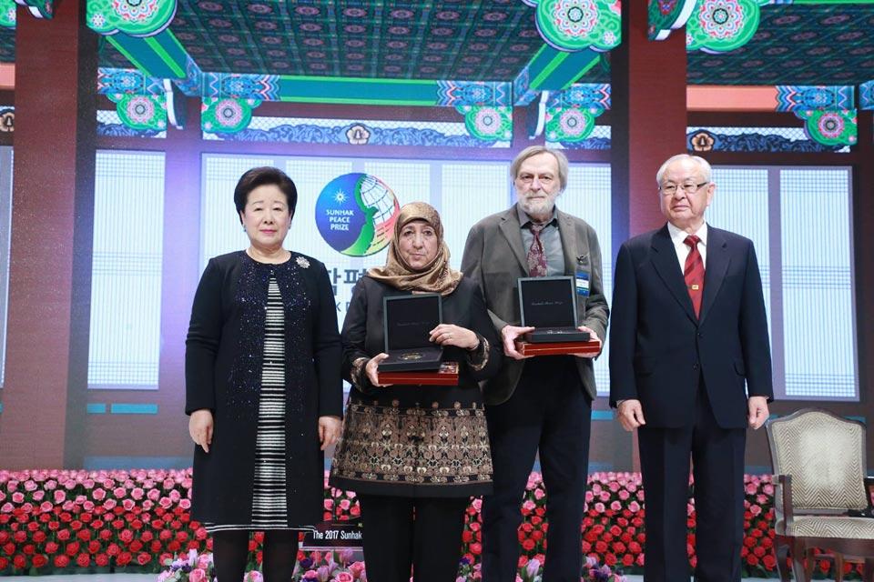 Gino Strada, EMERGENCY founder, is awarded the Sunhak Peace Prize